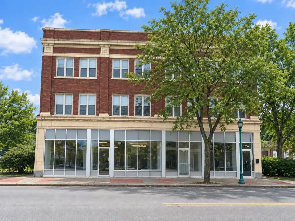 1700 Sheridan Road, North Chicago