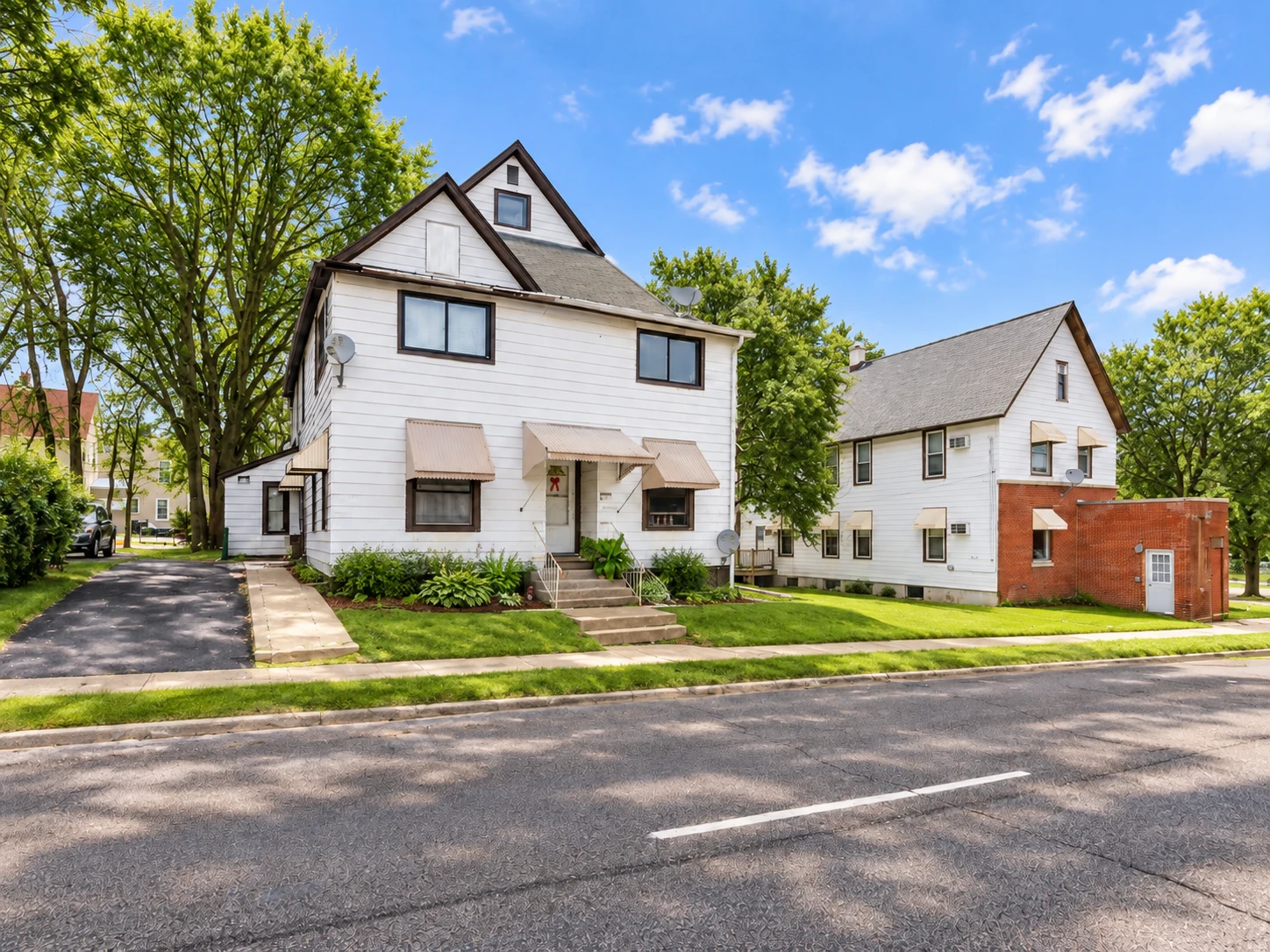 210-214 Belvidere Road, Waukegan