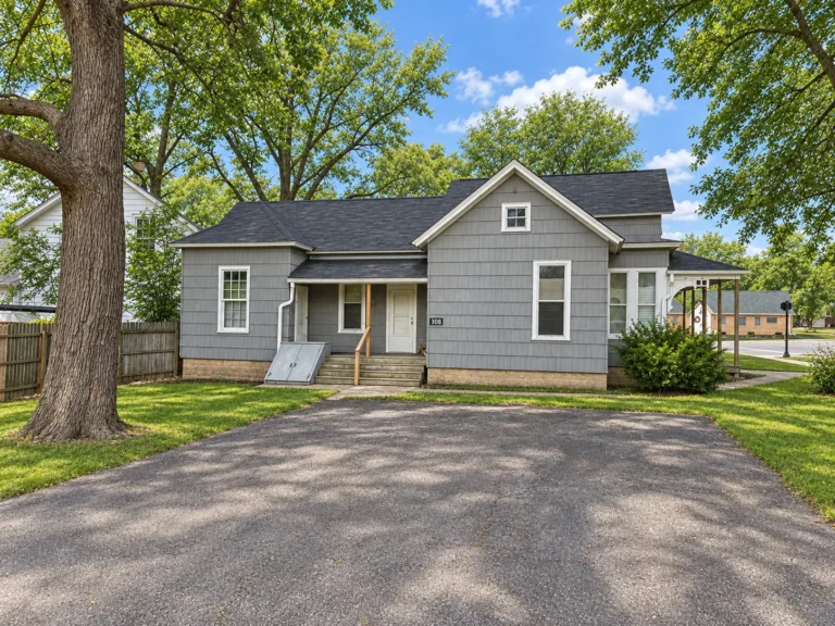 308 S MLK, Waukegan, Illinois, owned and rented by Castlewood Properties.