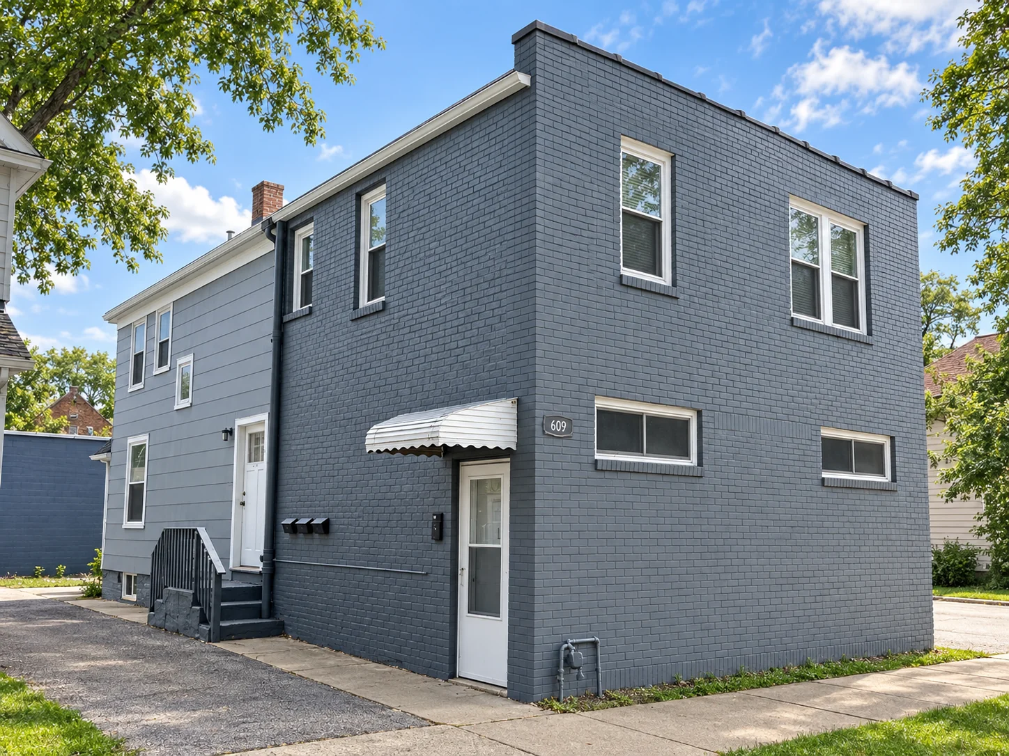 609 North Avenue, Waukegan