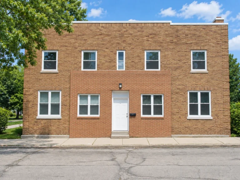 718 17th, North Chicago, Illinois. A Castlewood Properties rental building.