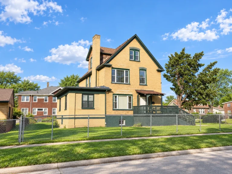 800 18th, North Chicago, Illinois, a Castlewood Properties rental property.