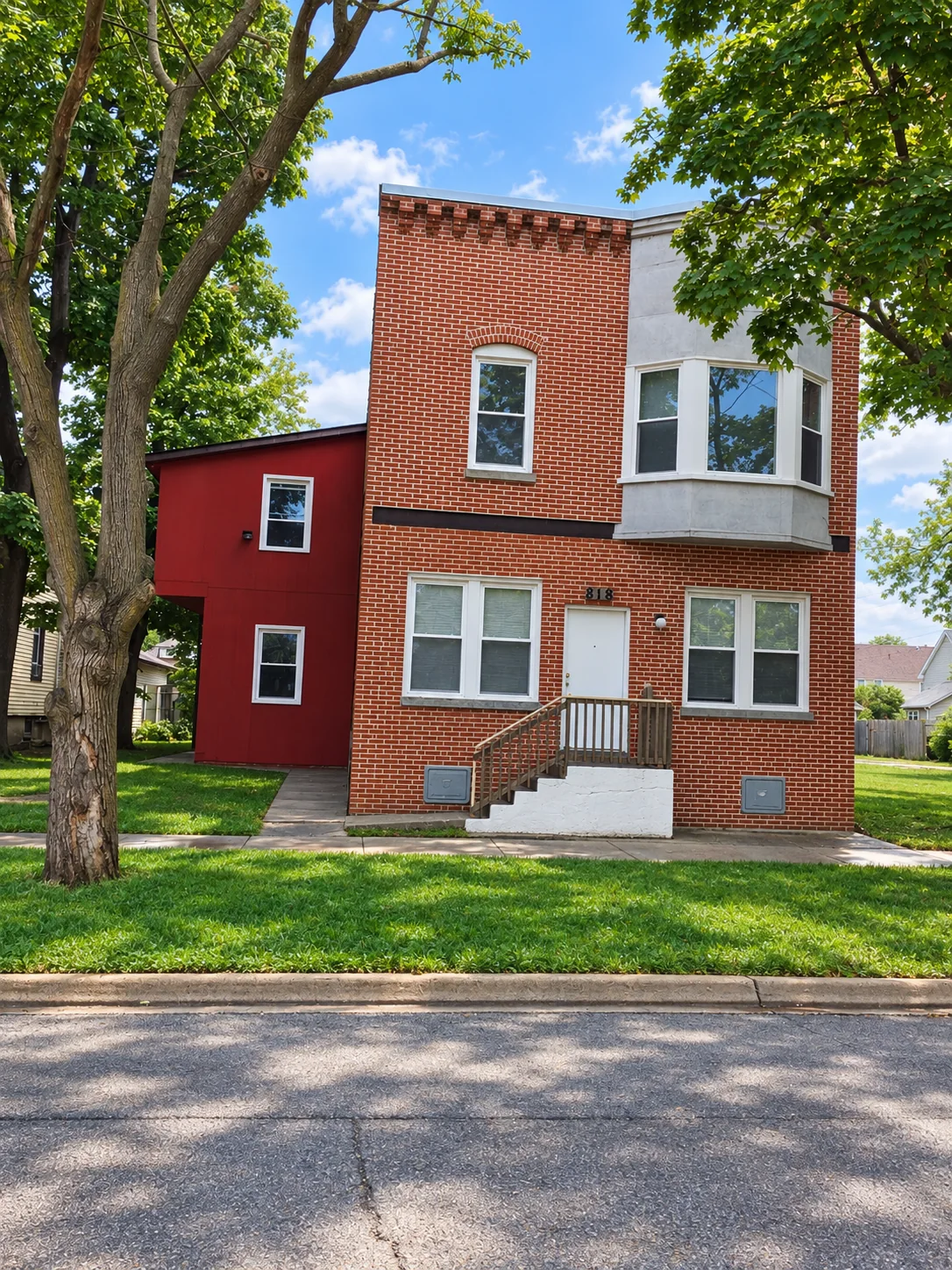 818 Lincoln Avenue, Waukegan
